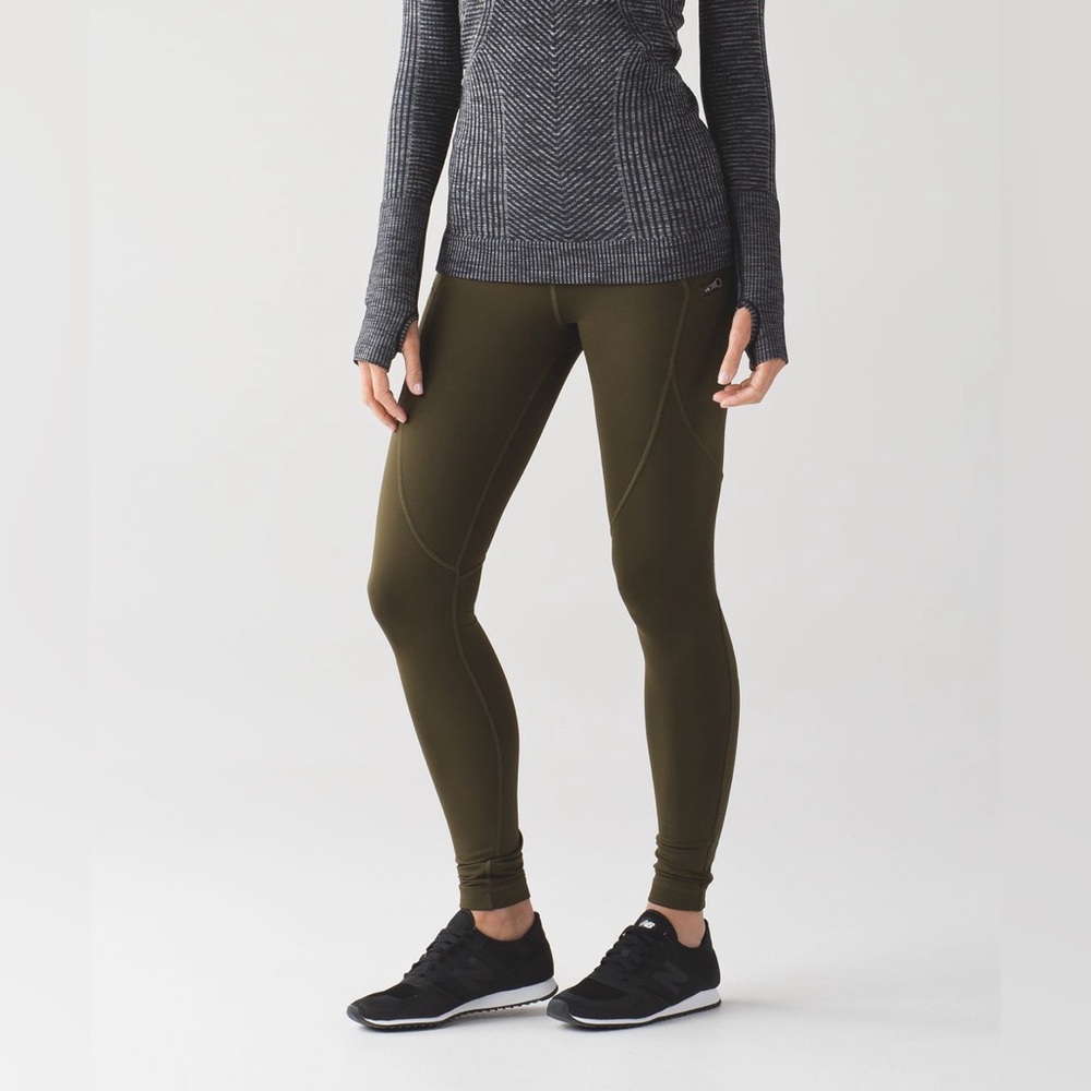 Lululemon First Mile Tech Tight size 6 (has paint on it)